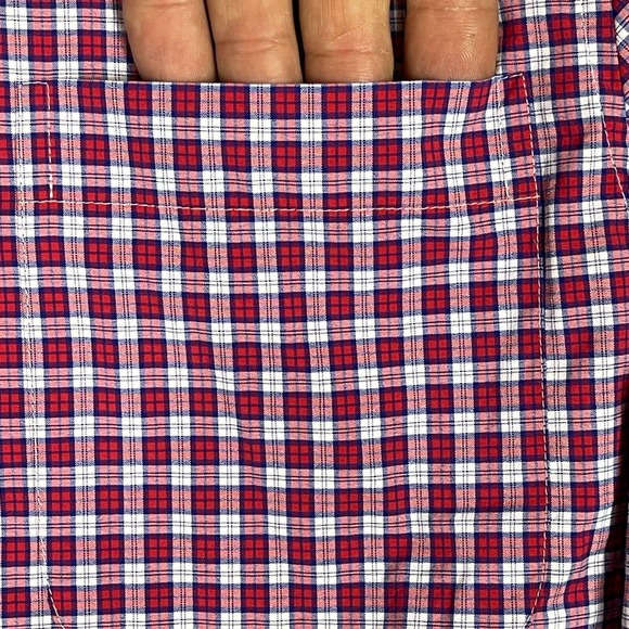 Vineyard Vines Mens XS Classic Fit Button Up Long Sleeve Shirt Red Plaid Pocket - Picture 4 of 13